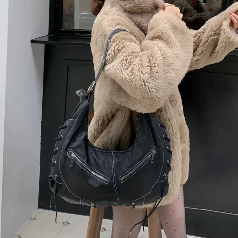 Sac à bandoulière de style Punk avec sangles multi-trous, sac de moto Cool, fourre-tout souple décon