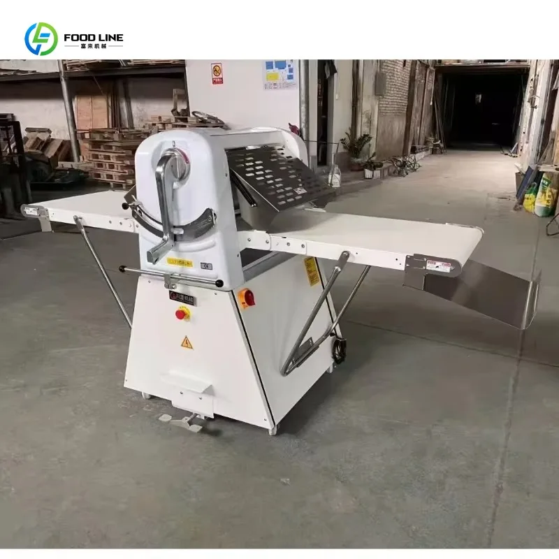 Machine à pâte feuilletée commerciale sur pied personnalisée, équipement de boulangerie
