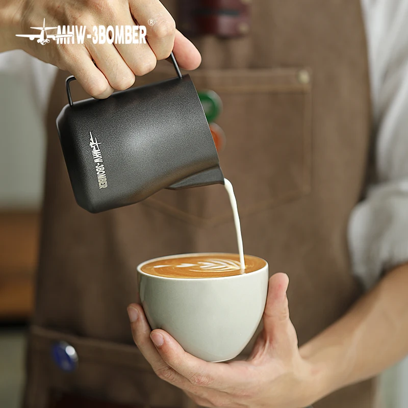 MHW-3BOMBER 350ml 450ml Pichet à lait turbo pour mousse et vapeur, Pichet professionnel pour mousse