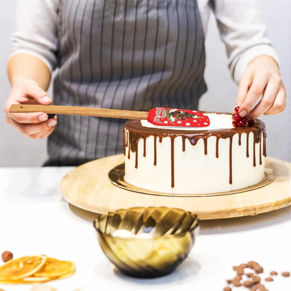 Spatule de Noël en silicone avec manche en bois – spécialement conçue pour les gâteaux
