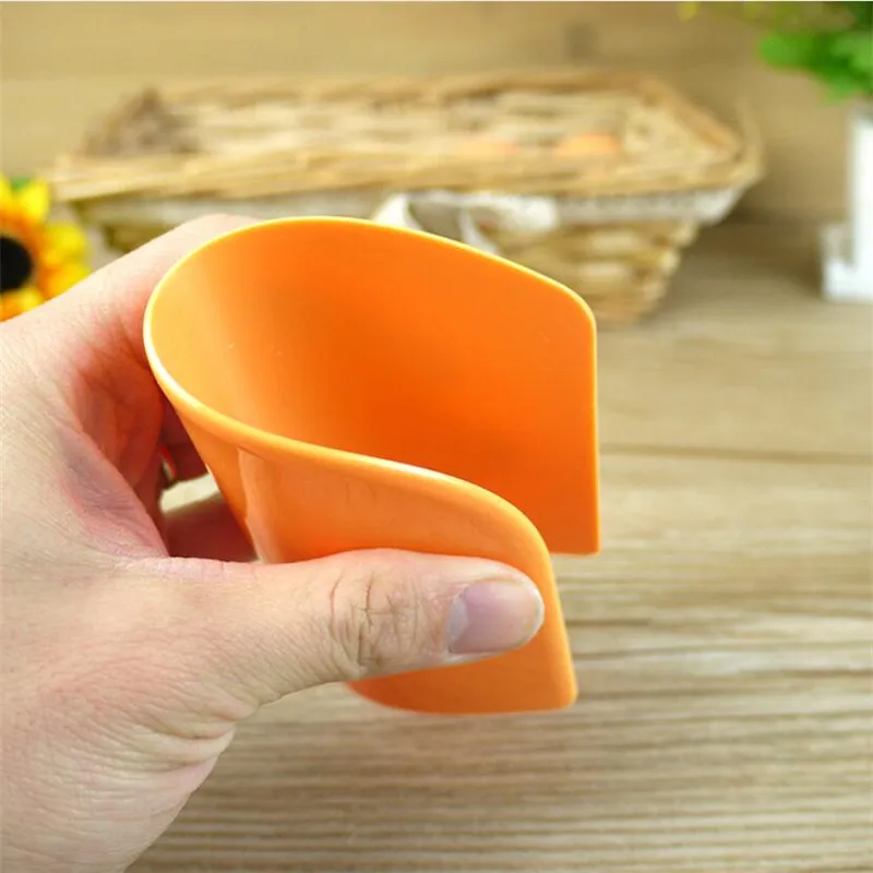 Grattoir à pâte en plastique souple et Flexible Orange
