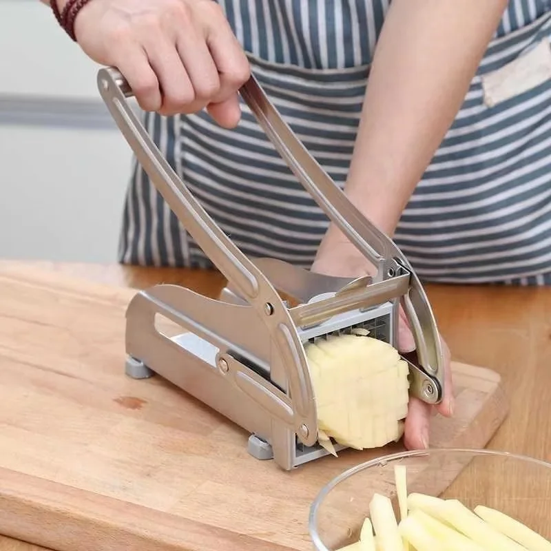 Coupe-pommes de terre 1 pièce, hachoir à légumes/frites en acier inoxydable de qualité alimentaire, avec base à ventouse antidérapante, avec lames de rechange