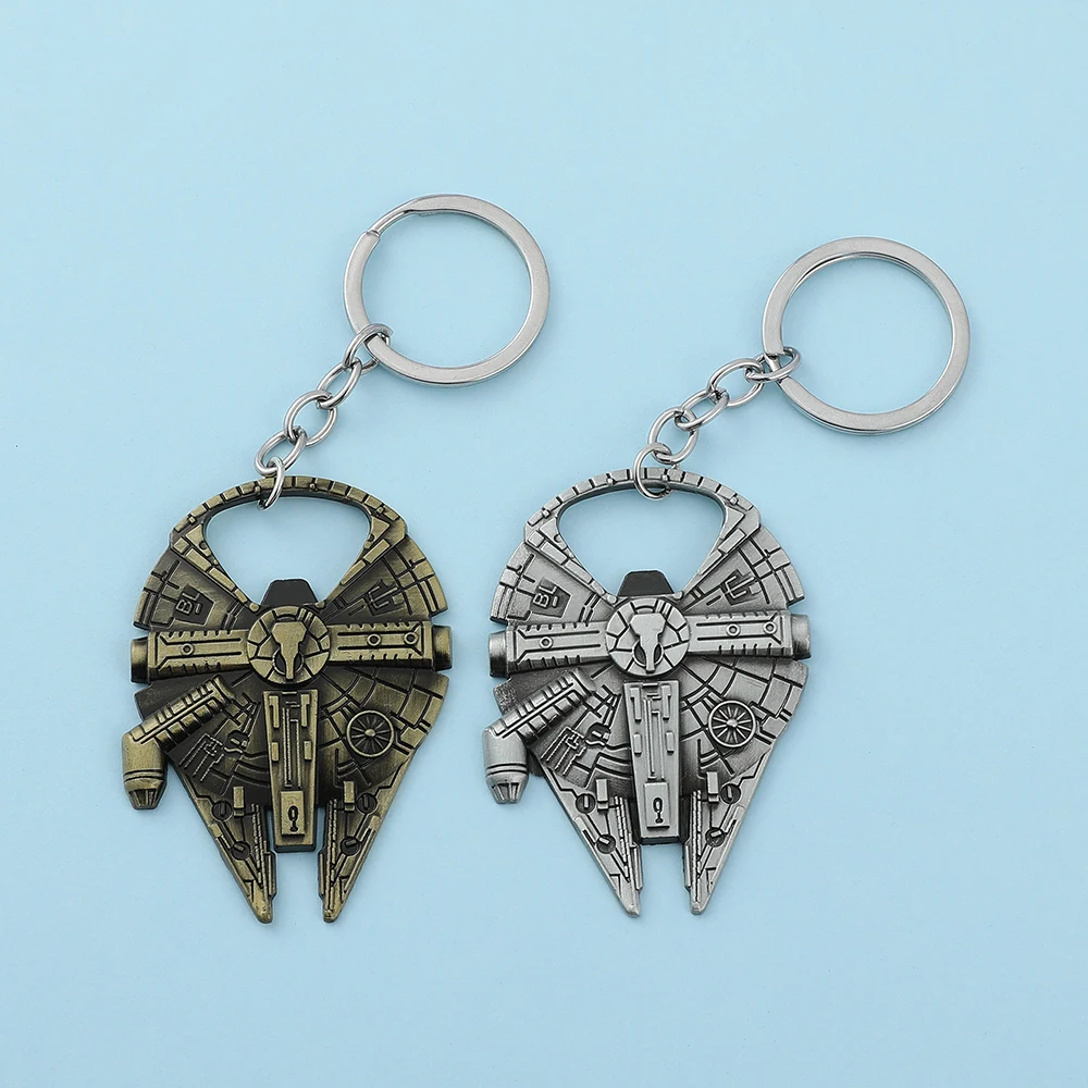 Porte-clés en métal de collection Star Wars, avec pendentif en forme de vaisseau spatial et de robot, pour voiture et sac, idéal comme cadeau
