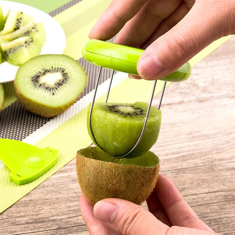 Coupe-kiwi avec poignées amovibles