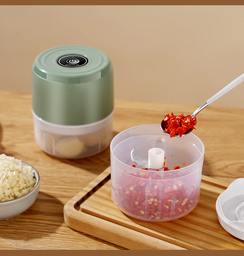 Mini hachoir à viande électrique