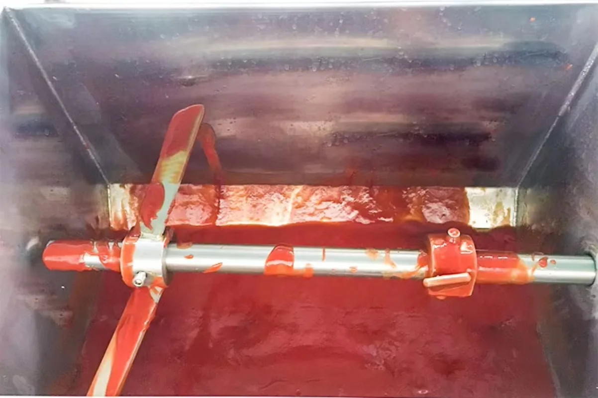 Processeur compact de fruits et de tomates