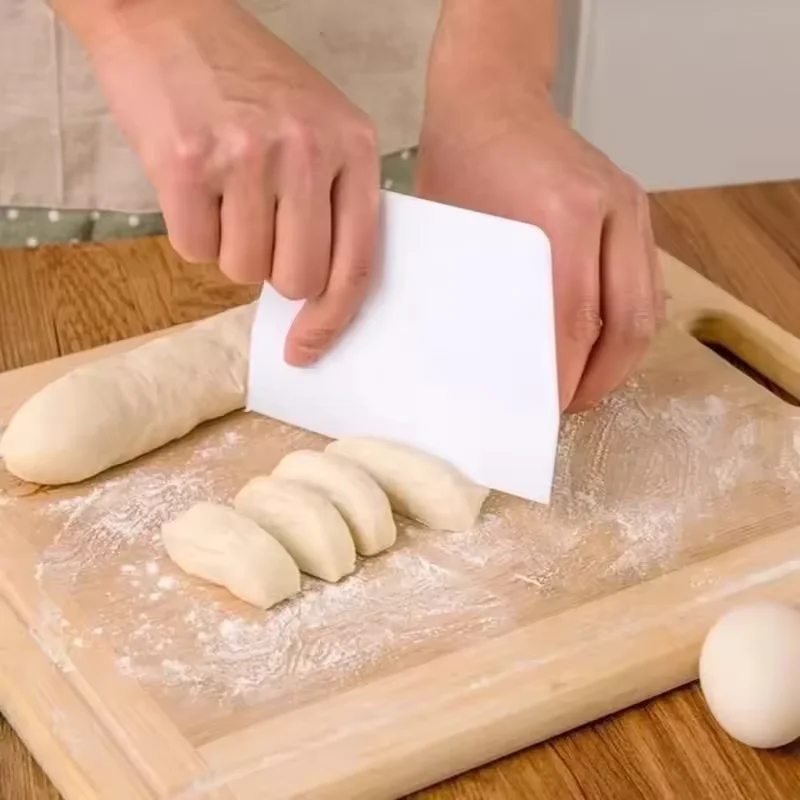 Coupe-pâte multifonctionnel et racloir à bol pour pâte à pain