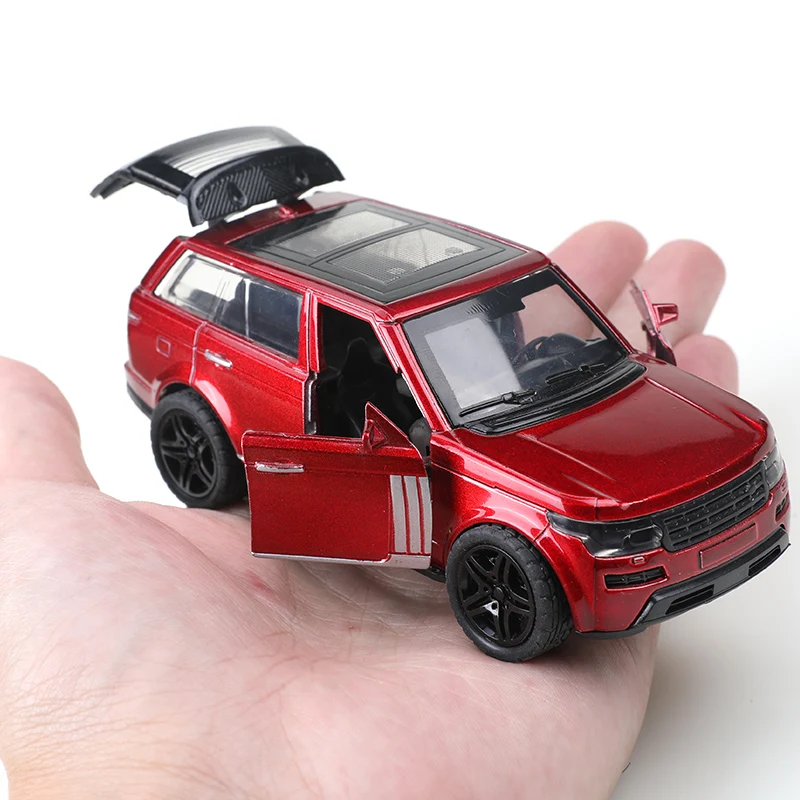 (Bagged) Réplique de modèle de voiture jouet moulé sous pression Range Rover à l'échelle 1/36, trois portes qui peuvent être ouvertes, fonction de retrait, jouet pour garçon.