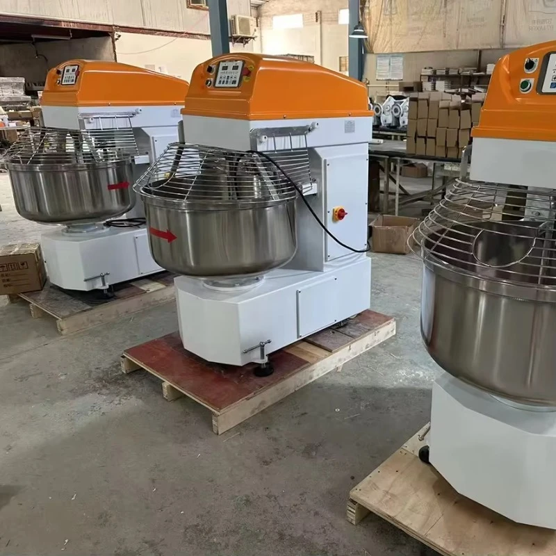 Pétrin à spirale industriel 80 130 200 260L avec panneau numérique pour pain