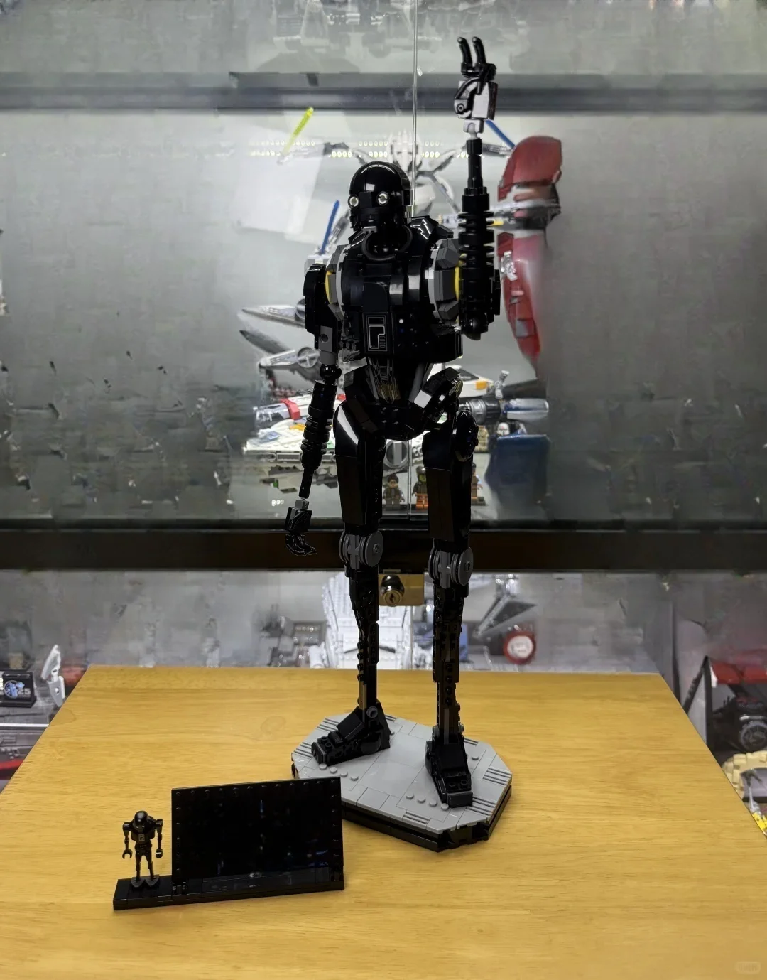 Modèle de robot de combat noir, décoration de bureau à domicile, cadeau de fête et d'anniversaire pour les collectionneurs