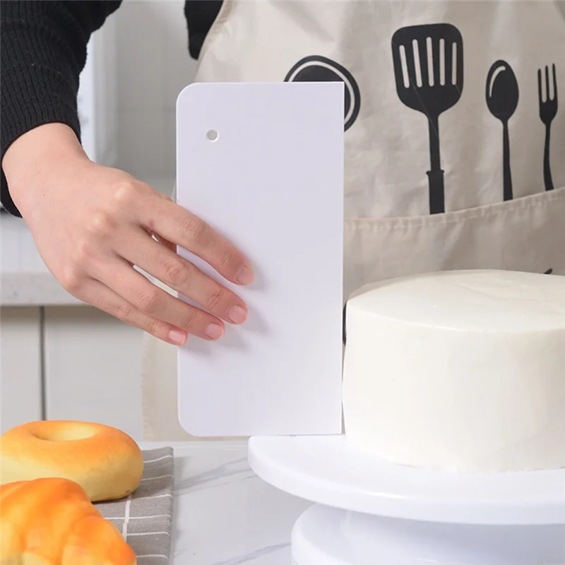 Ensemble de grattoirs à gâteaux