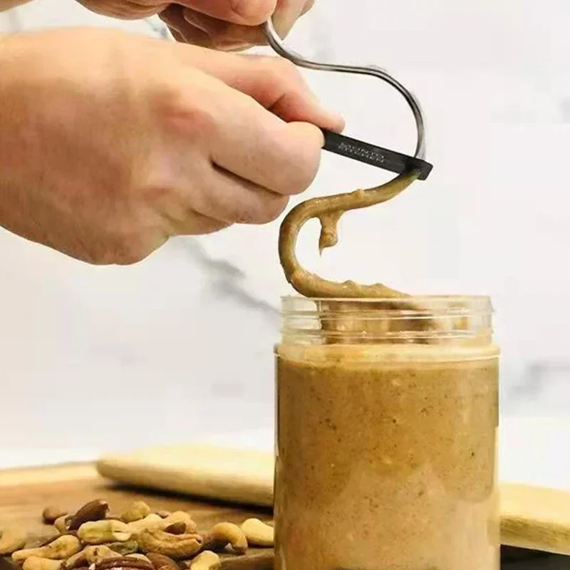 Mélangeur de beurre de cacahuètes avec spatule