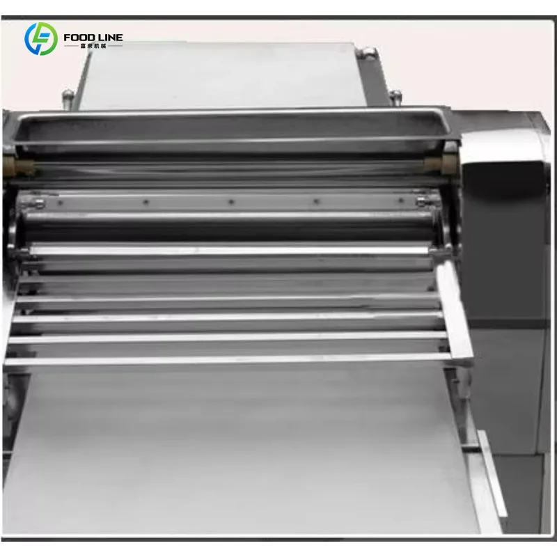 Machine à pâte feuilletée commerciale sur pied personnalisée, équipement de boulangerie