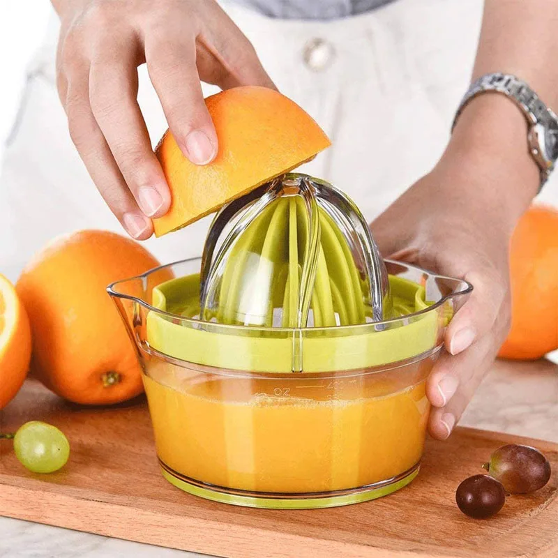 Presse-fruits manuel multifonctionnel avec tasse à mesurer intégrée