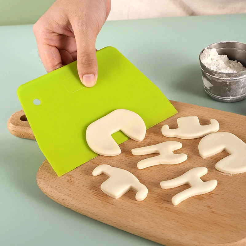 Outil de cuisson, grattoir en plastique