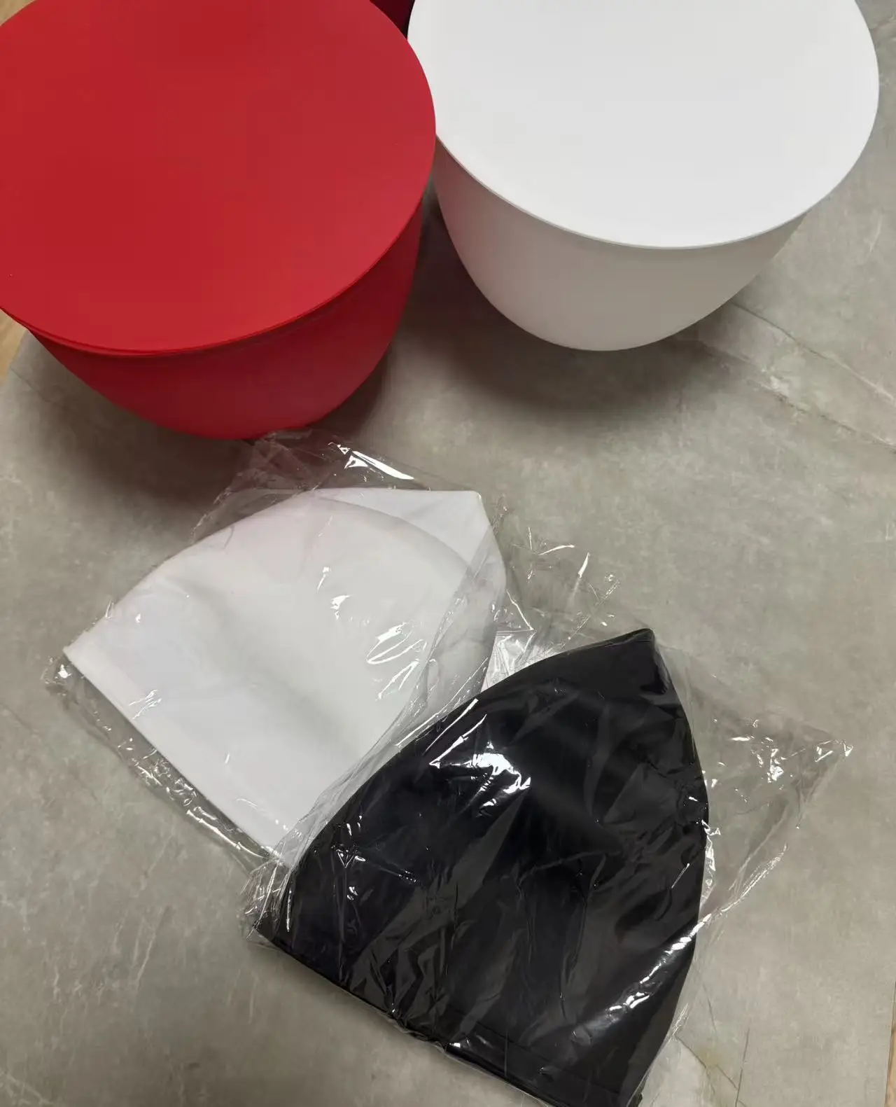 Bol universel en Silicone avec couvercles