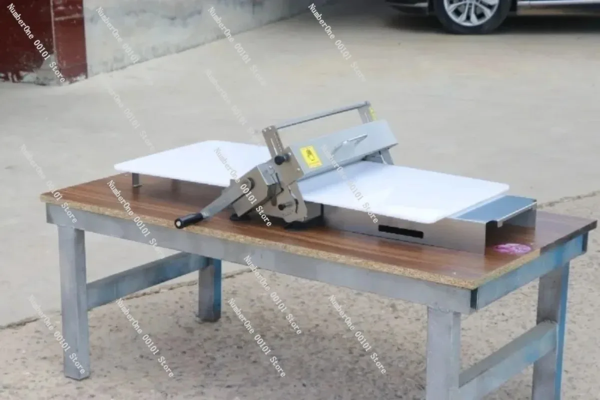Machine manuelle à pâte feuilletée