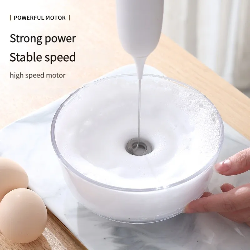 Batteur à œufs automatique