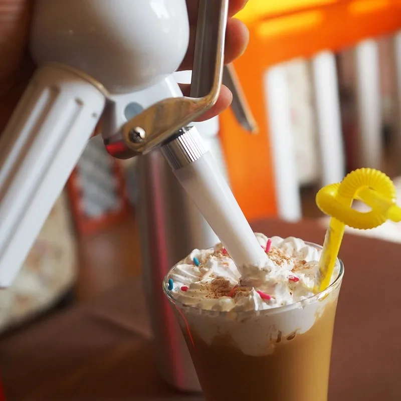 Distributeur de crème fouettée pour gâteau avec buse décorative