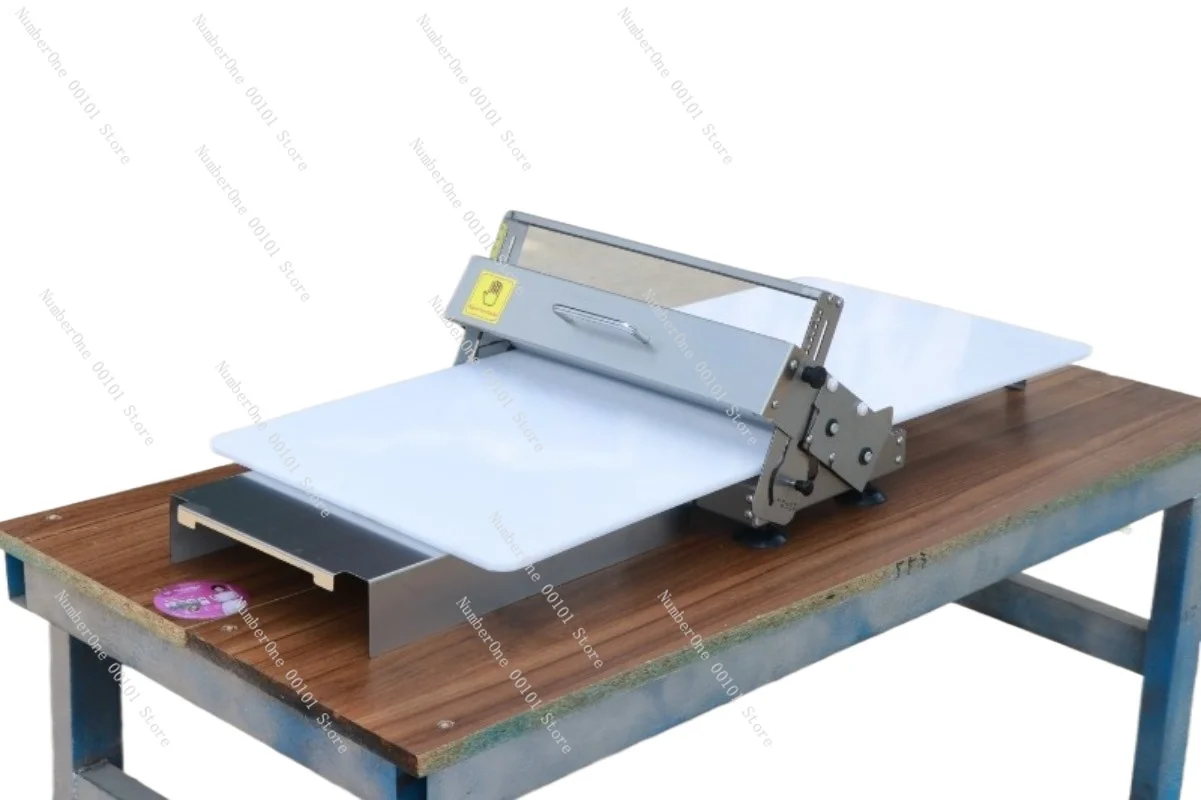 Machine manuelle à pâte feuilletée