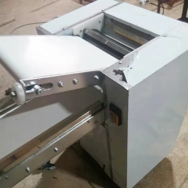 Machine à pétrir la pâte automatique