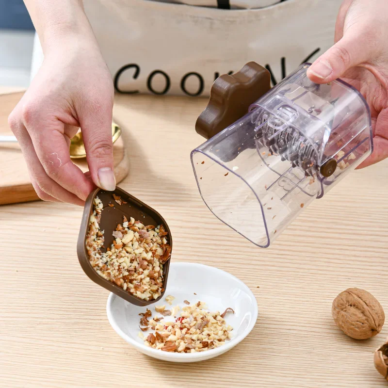 Broyeur manuel de noix et de fruits secs pour la cuisine