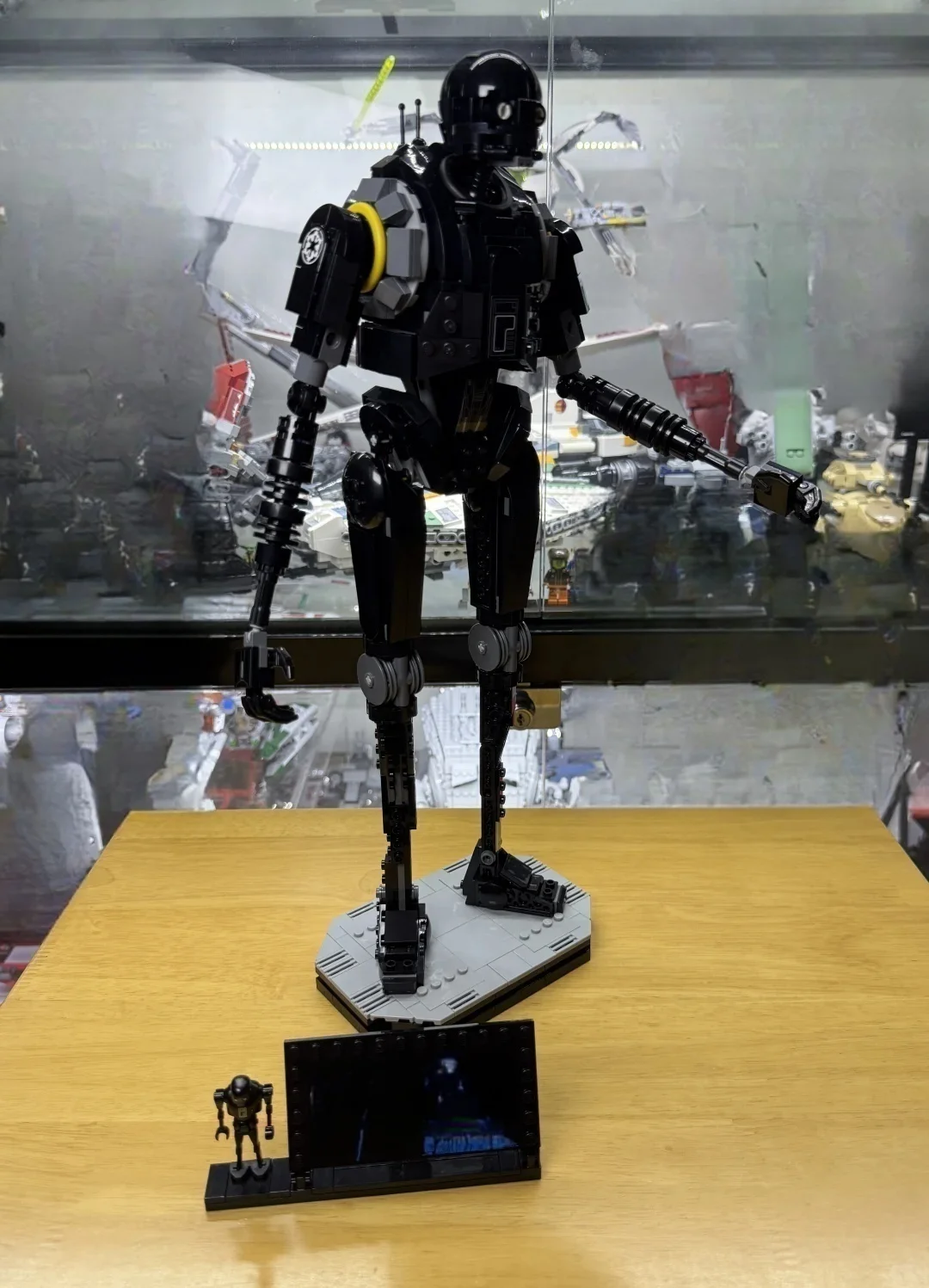 Modèle de robot de combat noir, décoration de bureau à domicile, cadeau de fête et d'anniversaire pour les collectionneurs