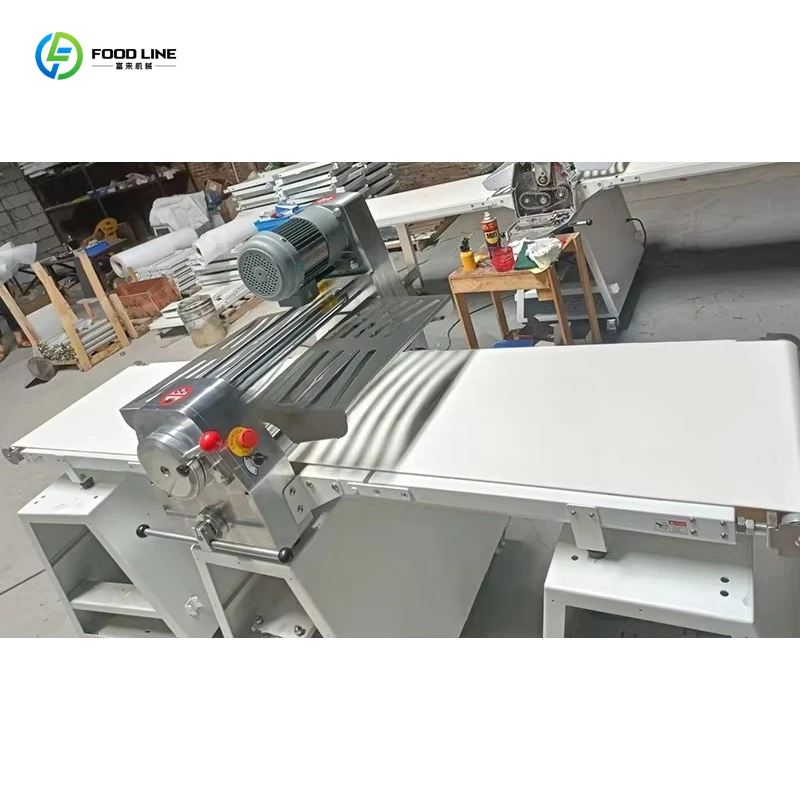 Machine automatique personnalisée pour la fabrication de pâte feuilletée